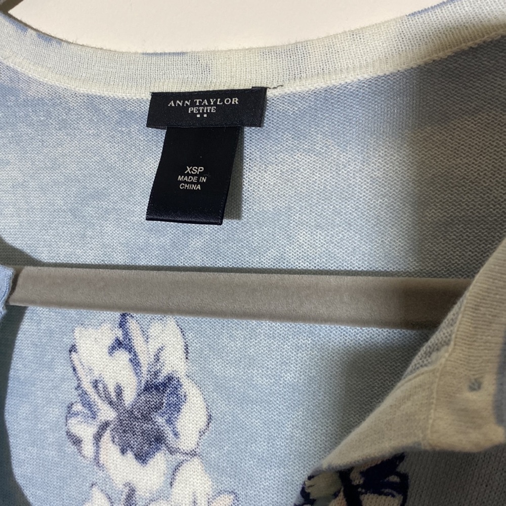 Flower cardigan from Ann Taylor - Picture 3 of 3